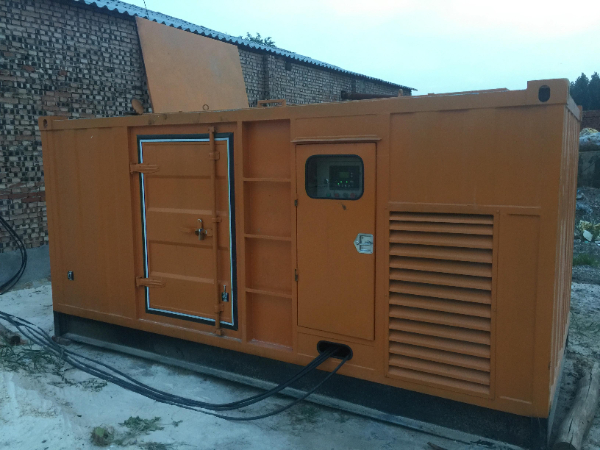 红古发电机组长期使用中，电缆线的敷设路径有哪些要求？